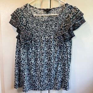 Lucky Brand top Sz M EUC Navy Blue floral smocked front